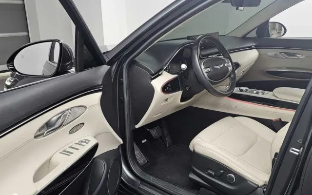 인천저신용자동차할부 GV70 2.5T 가솔린 AWD 매물 사진 16 - 2022/01 99,972km